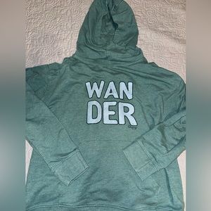 Wander Pullover